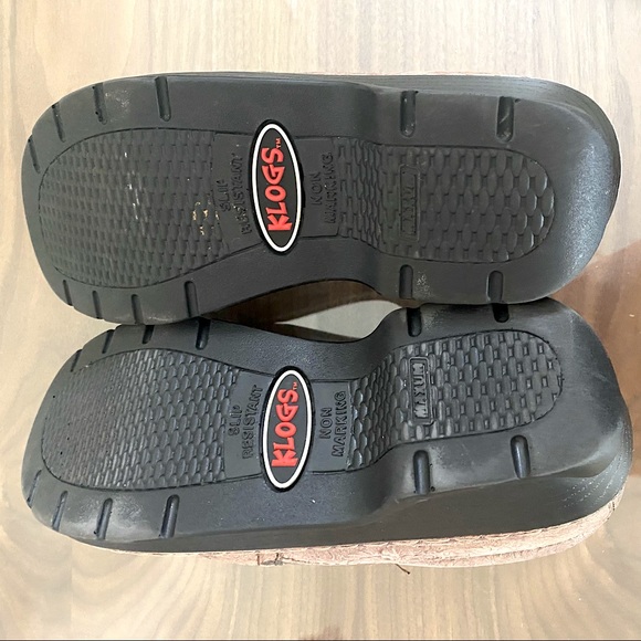 Klogs Leather Rose Gold Embossed Non Slip Clog - Picture 6 of 6